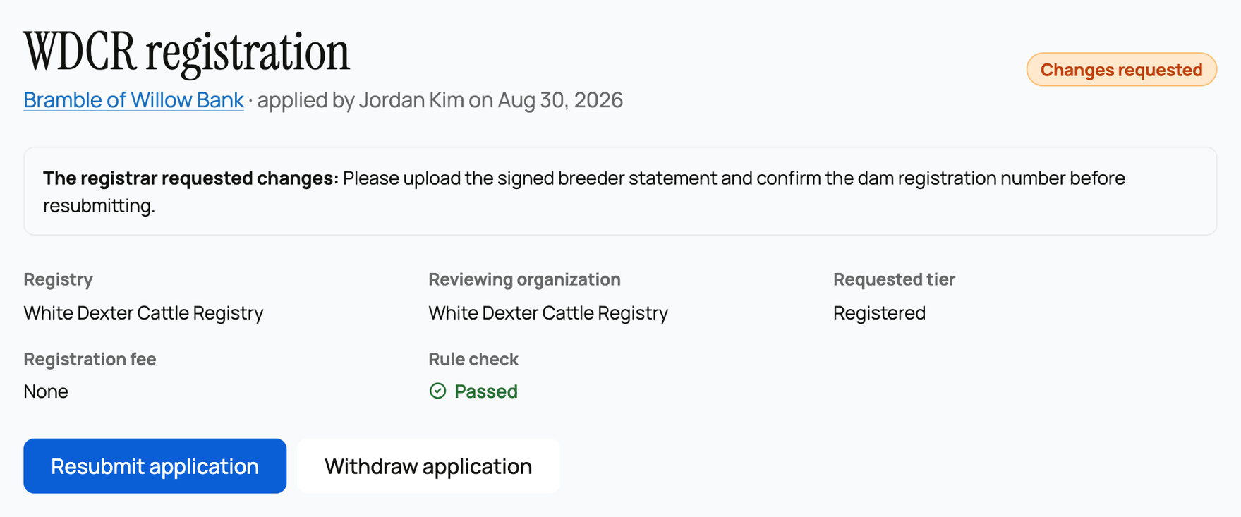 A clear registrar note with Resubmit and Withdraw actions